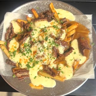 GYRO POUTİNE SPECİAL