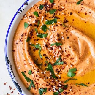 Roasted red pepper hummus